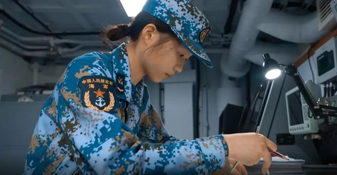 海军舰艇作训服,全新亮相