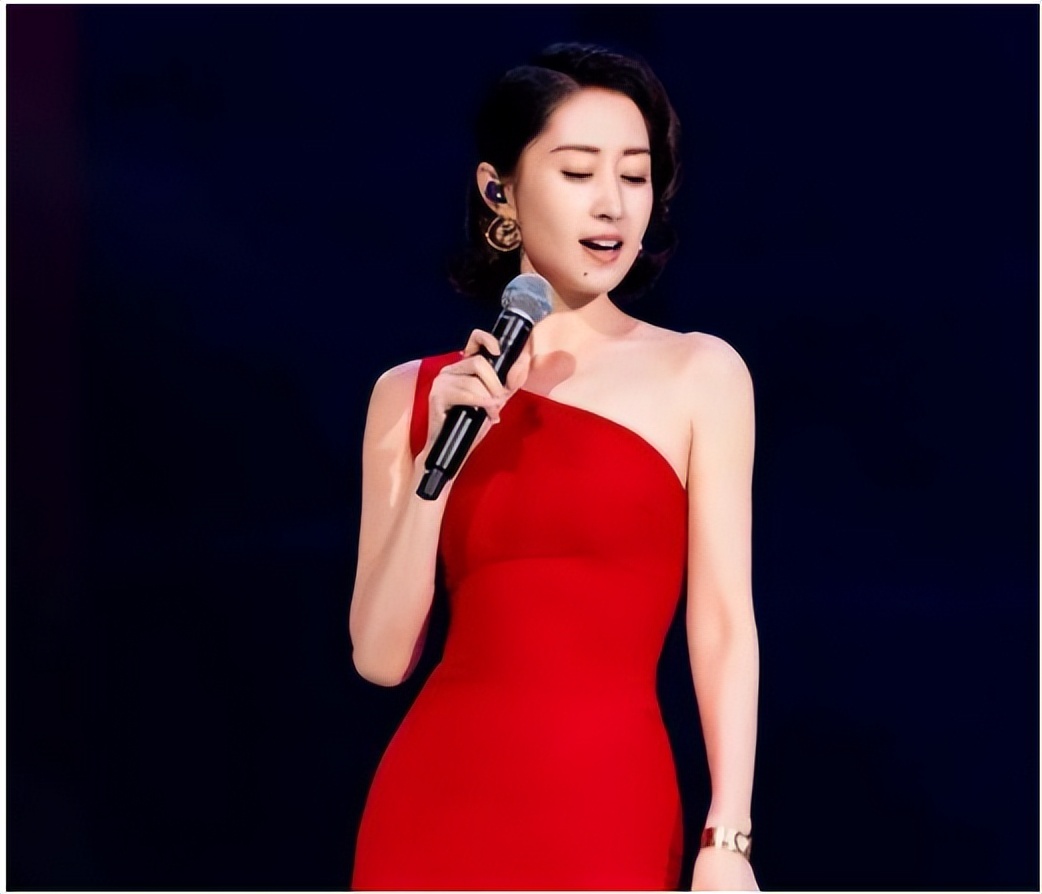 “女人30豆腐渣”？这6位“徐娘半老”的女星，个个风华不减