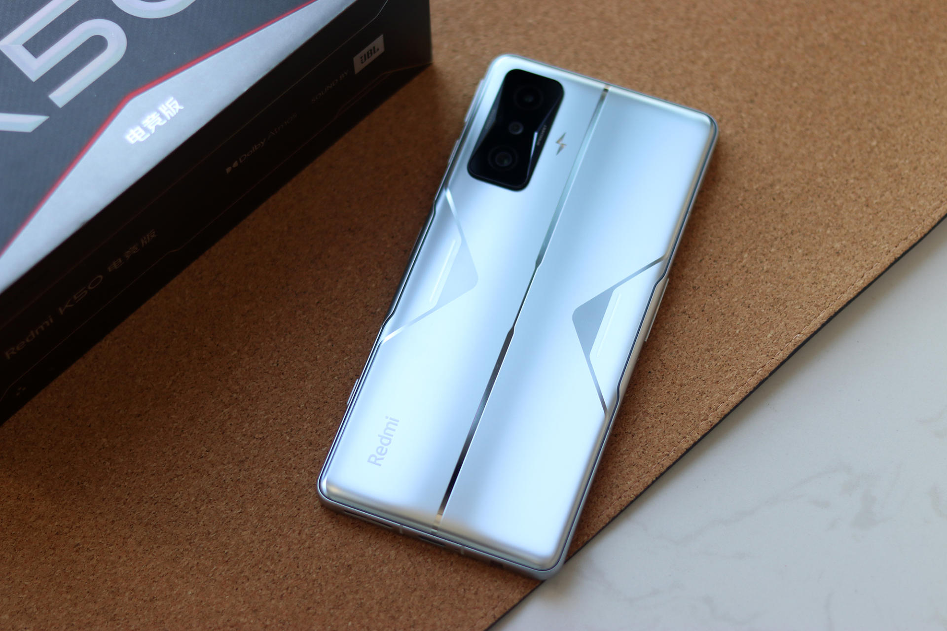 卖点堆满！Redmi K50电竞版发布：我算是服了