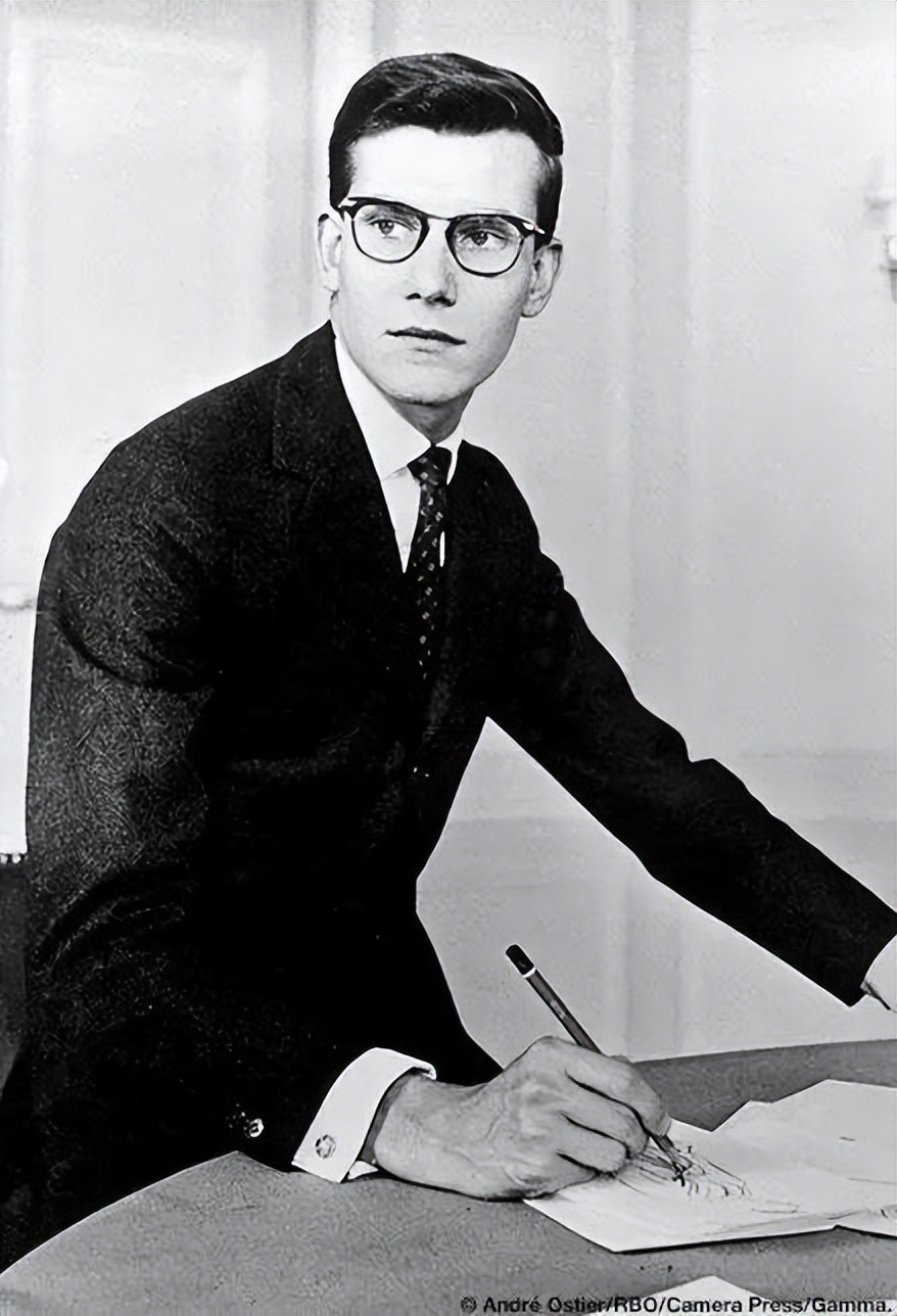 老佛爷和圣罗兰：年少成名亦敌亦友，却因同一个花美男陷入三角恋