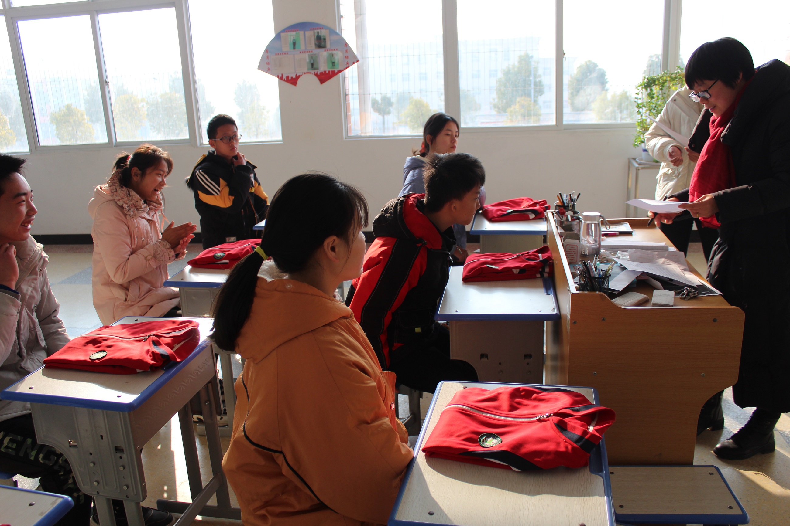 强化养成教育，提高生活技能