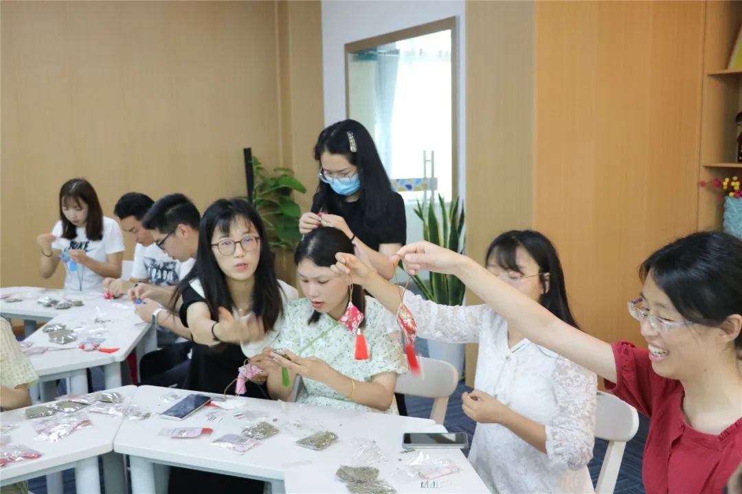 “粽”情端午 欢乐无限｜实验小学外国语学校工会委员会欢庆端午节