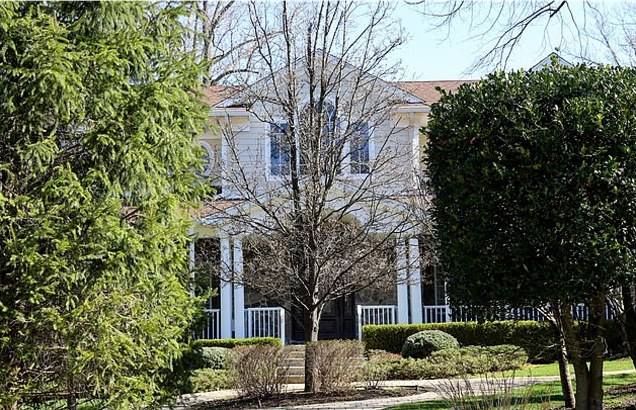 华尔街大佬黄比尔：白手起家，9年赚150亿美元，3天时间赔光家产