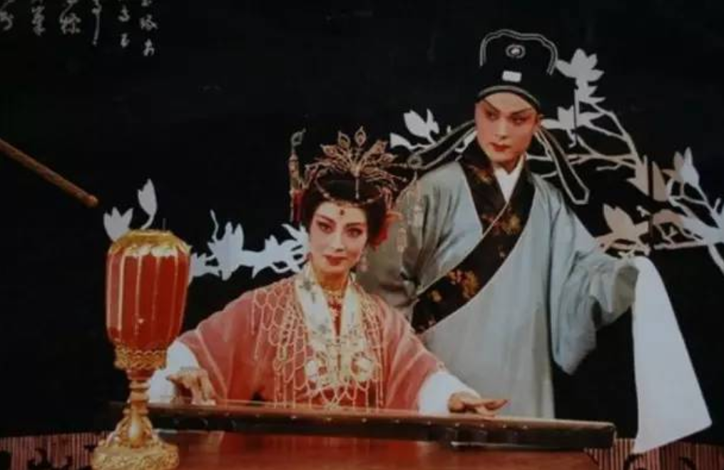 著名演员戴春荣之女郝洛钒：见证父母爱情，我也要像他们一样幸福