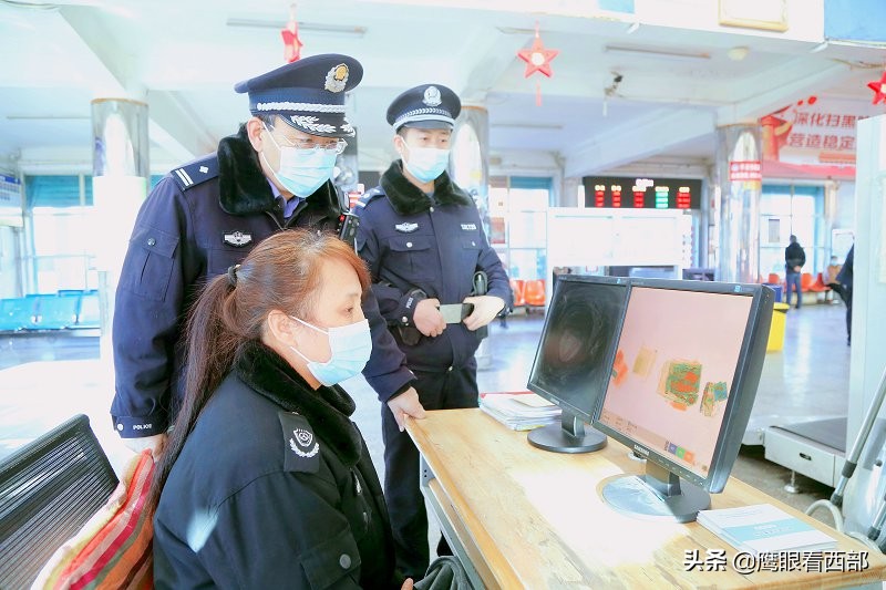 「摄影报道」甘肃崆峒：加强车站安全检查 保障平安春运