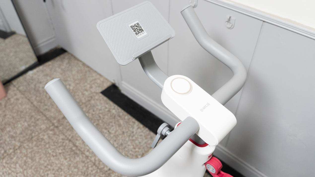 野小兽m2动感单车+健腹轮+健身手套—我的减重装备+饮食清单