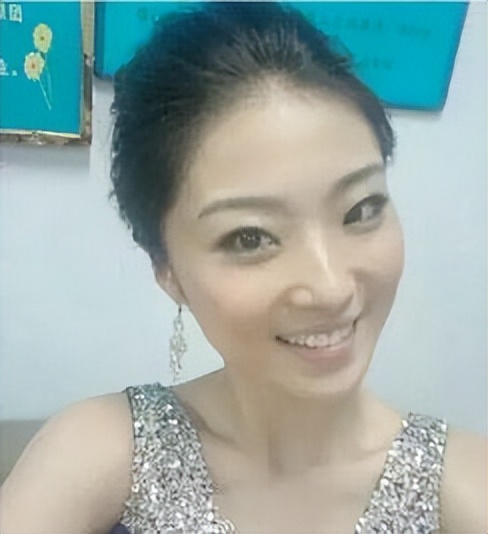 23岁当央视主播，2年后命丧男友刀下，她的人生太过悲剧