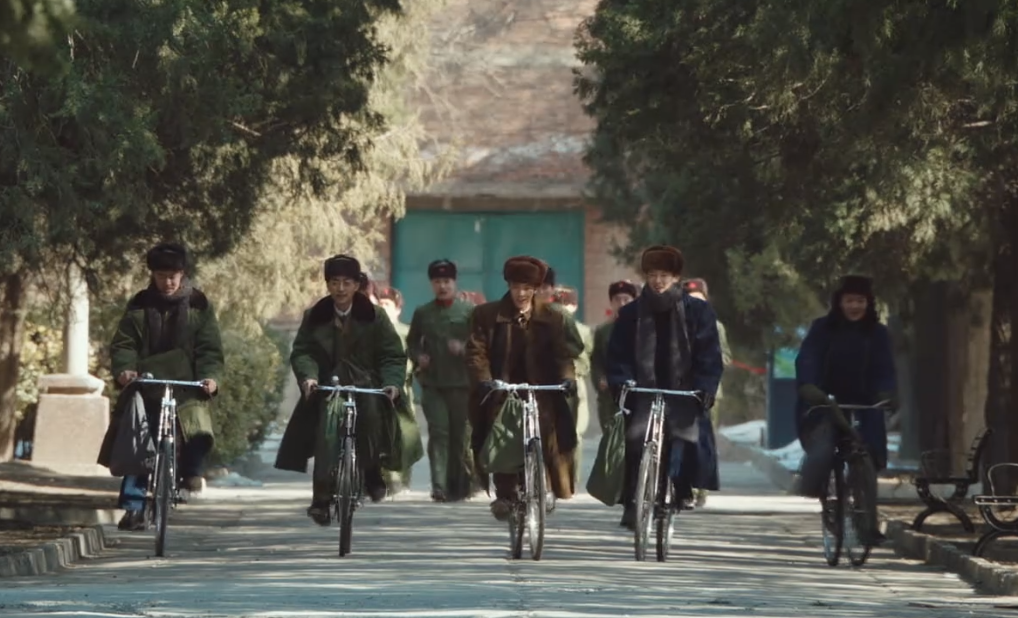 鹅厂新剧招商海报曝光！修图师集体掉线，肖战、李沁直接脸变形