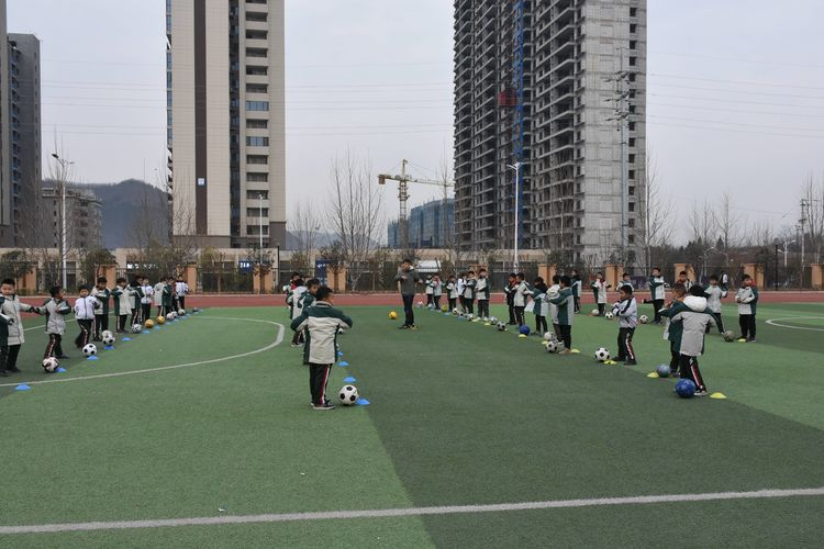 多彩社团，魅力思源——淅川县思源实验学校庆元旦社团汇报展演