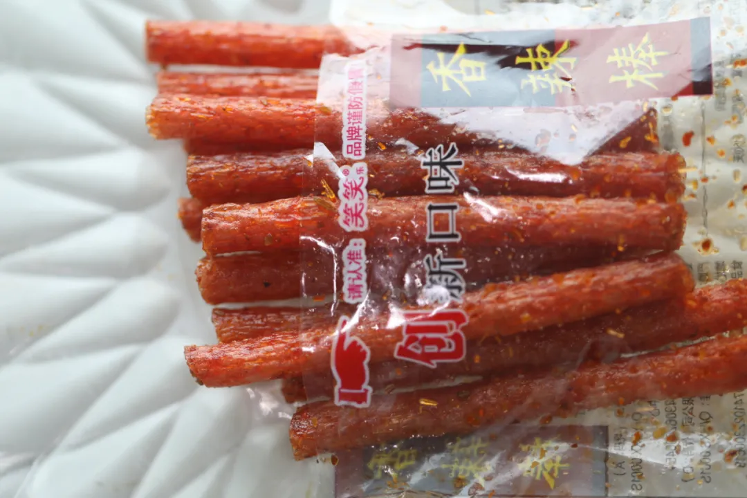 一口入魂！15款童年辣条评测，5毛钱就能买到的快乐