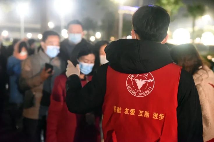 这个暖春，让“爱”茁壮成长！