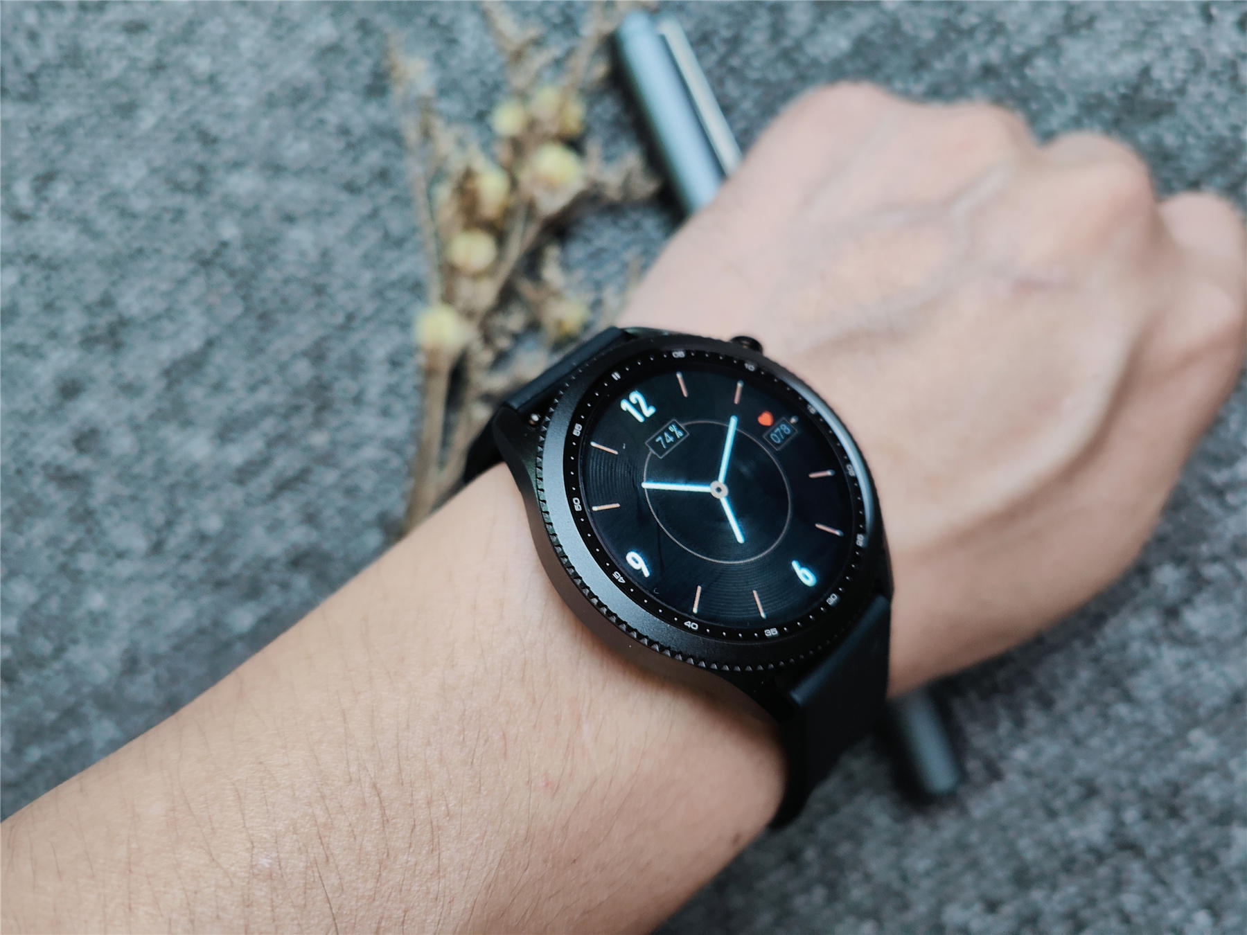 全天候血壓心電圖監(jiān)測，全能健康小管家，dido智能手表評測