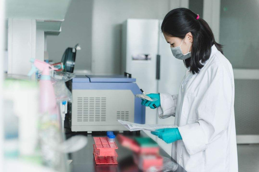 中国DNA亲子鉴定第一人：入行20年，亲眼看见上万男人戴上绿帽子