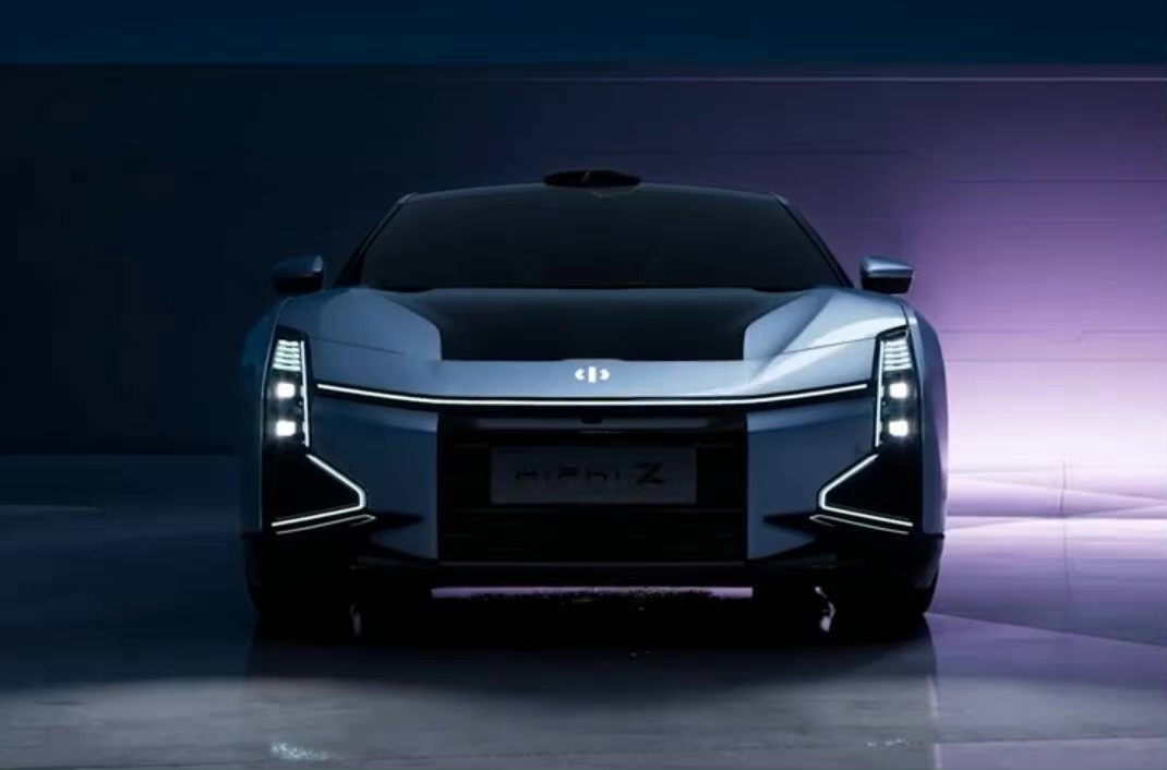 高合汽车 HiPhi Z 展示：中控屏支持旋转，现已开启预约