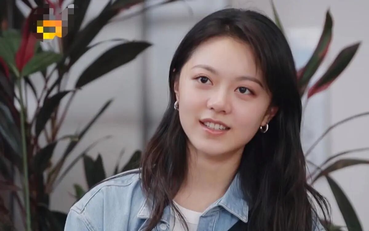 杨幂的“方脸”，刘敏涛的“皱纹”，打了多少滤镜明星的脸？