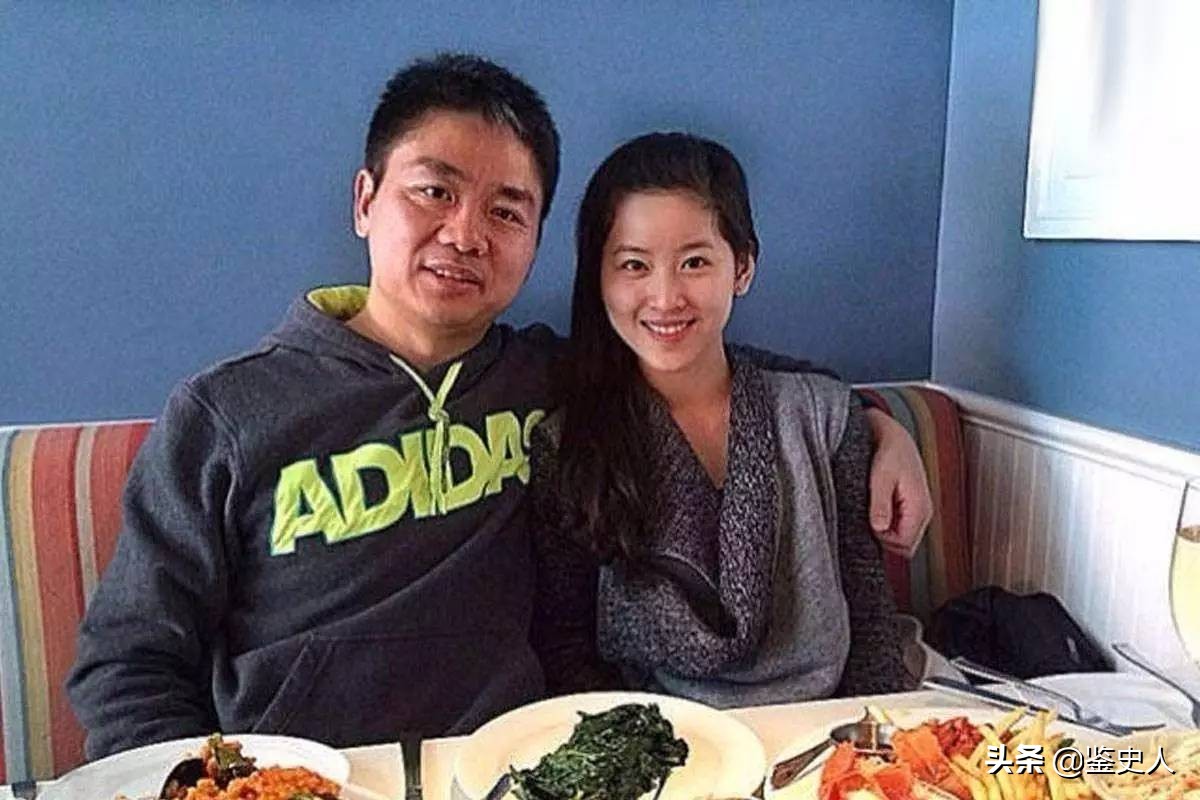 刘强东“背后的三个女人”：除了章泽天，另外两个也是京东的贵人