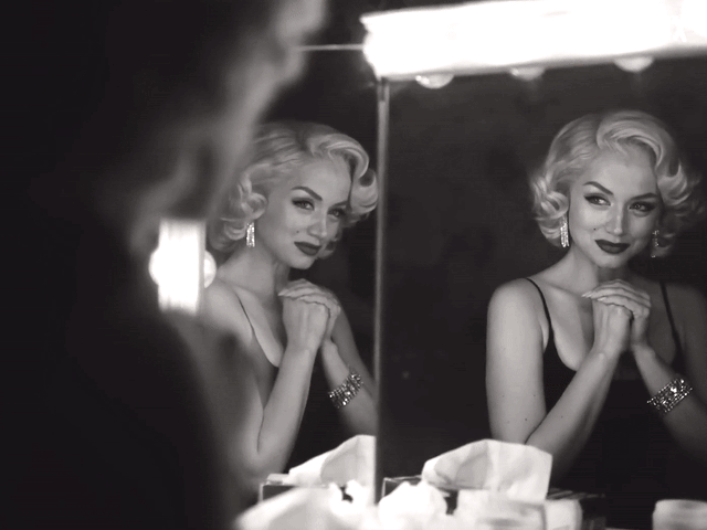 传记片《金发美人》宣布定档0923，还原梦露经典造型，强烈期待