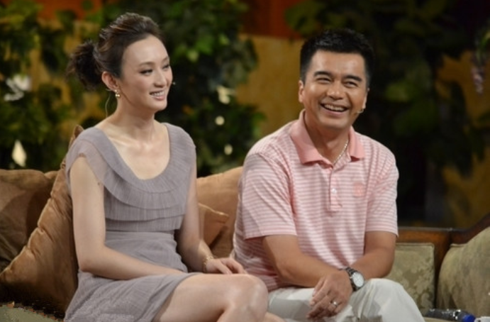 年龄不是问题！这些娱乐圈“老男人”，为何妻子越换越年轻？