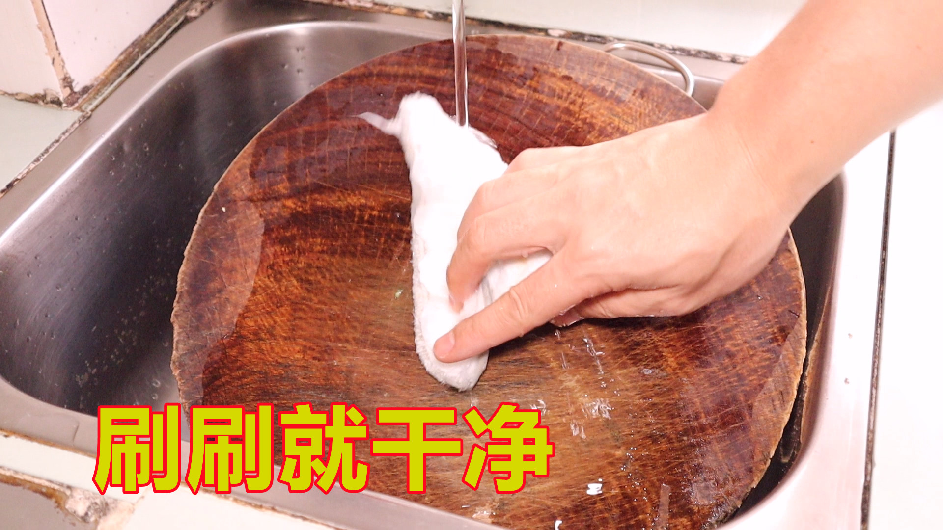 我家的白醋不只是用来调味，6个作用，比做调味料还要好