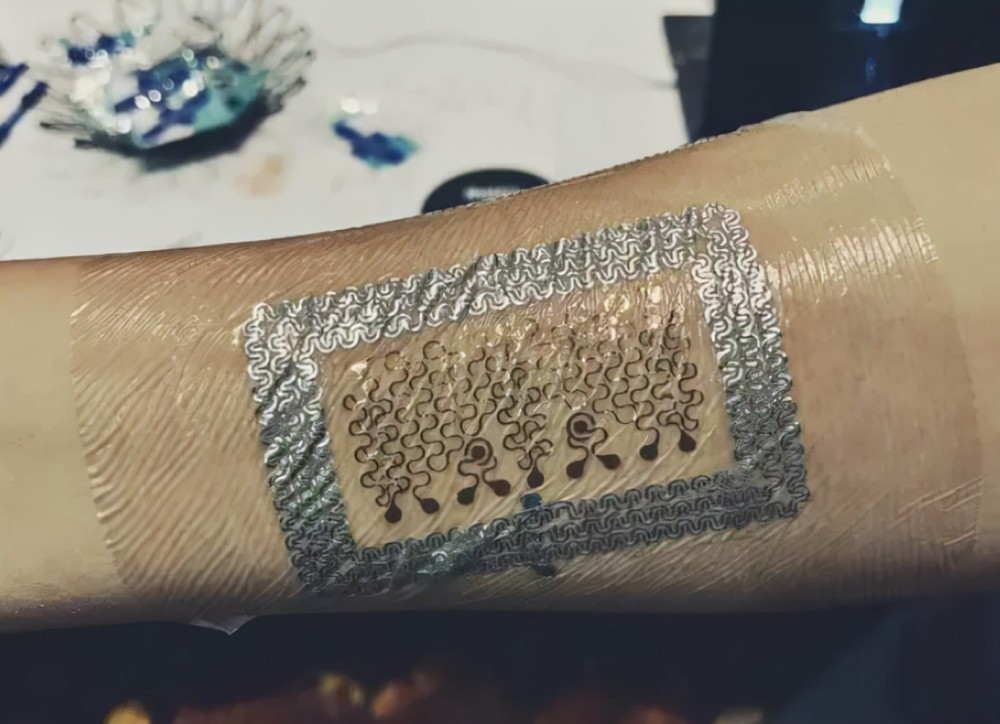 新技术将替代智能手机？会是什么？比尔·盖茨曾做出大胆的预测