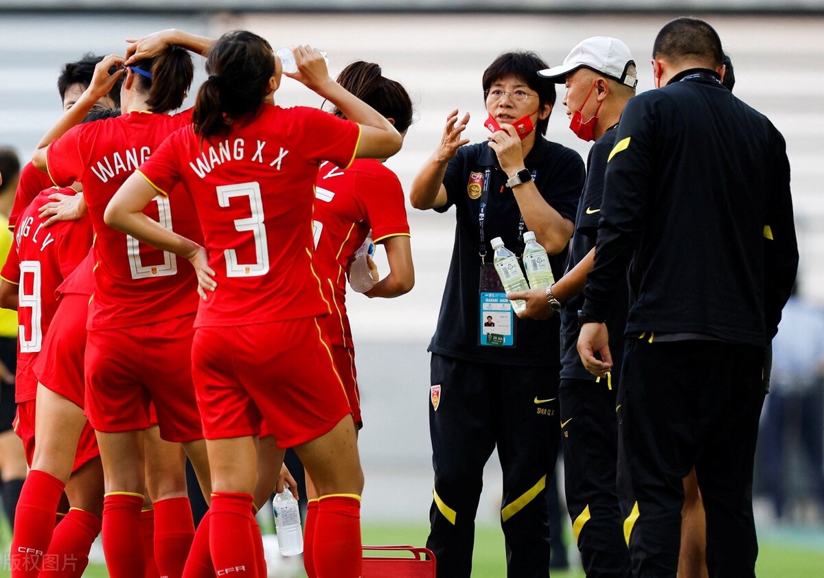 韩国女足11号球员照片(3名21岁小将首发，2人踢满全场，中国女足赢了比赛，也赢了未来)