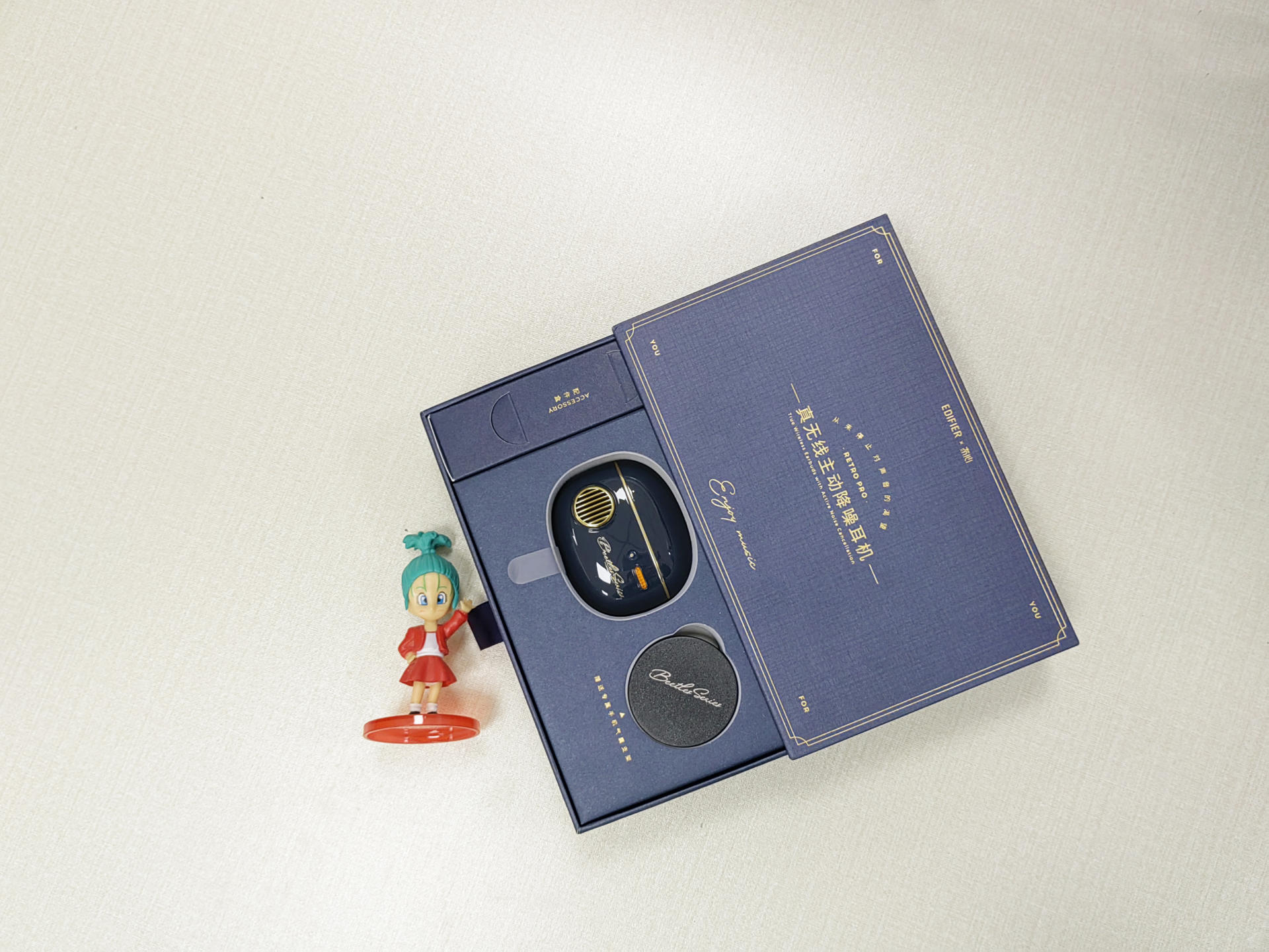 漫步者Retro Pro降噪耳机简评：同价位无敌的六边形选手？