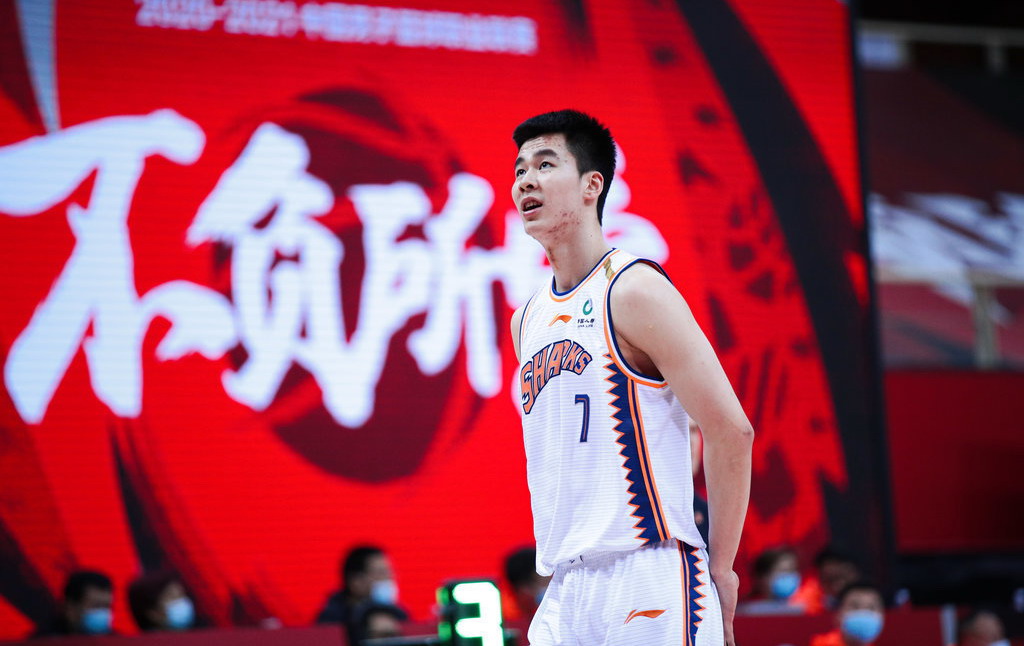 有哪些cba球员去过nba(3名中国男篮小将出战NBA夏季联赛，CBA总冠军辽篮力挺张镇麟留洋)