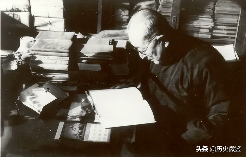 1949年毛主席看民主党名单时，指着一人：张老板当年是我的上级