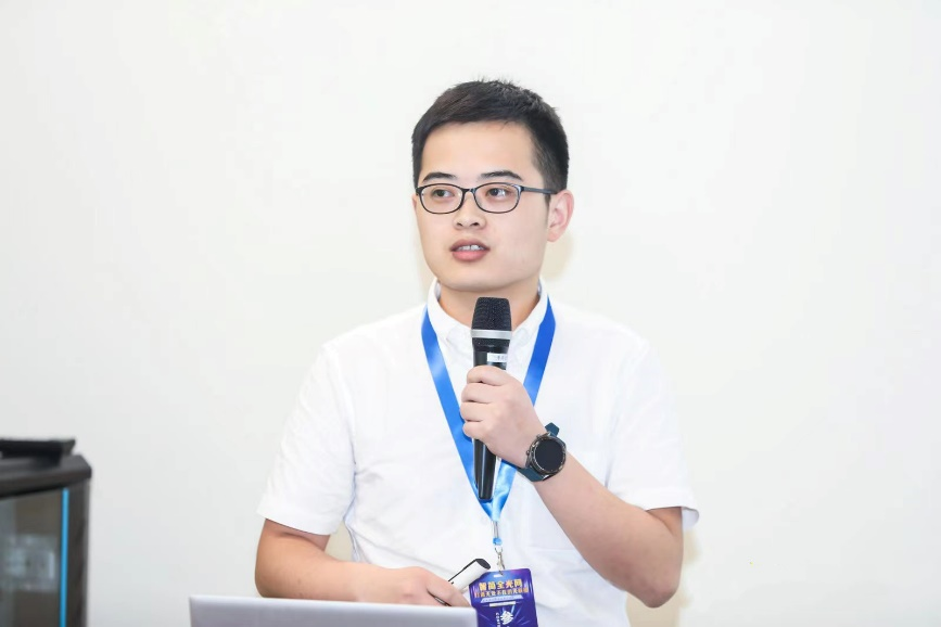 光学神经网络发展迎新节点，创建可见光下的片上多任务处理架构