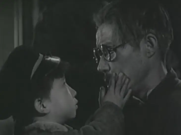 新中国成立前夜的代表作，欢笑与泪水交织的控诉：《乌鸦与麻雀》