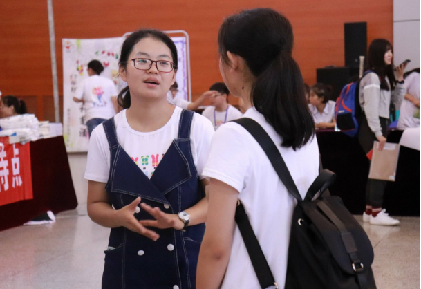 985大學(xué)生和普通大學(xué)生，到底差在哪里？面試官的話扎心了