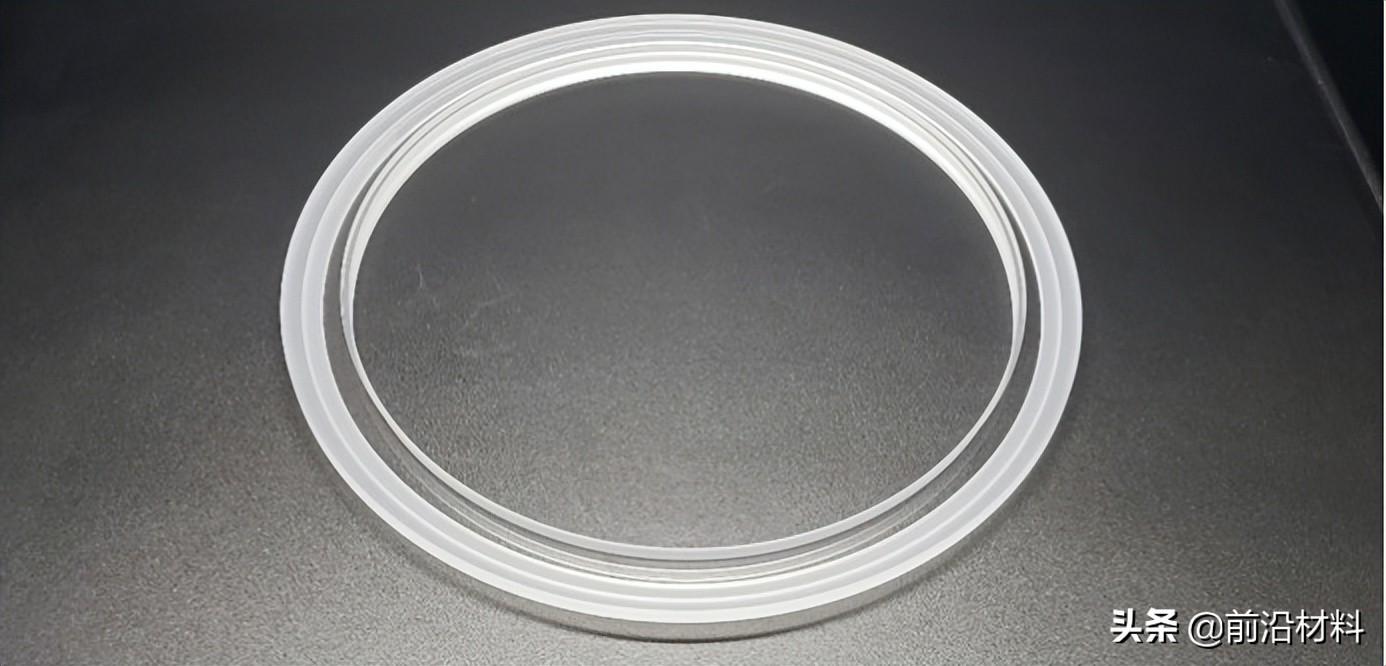 “玻璃之王”——石英玻璃分类、应用领域及未来发展趋势等分析