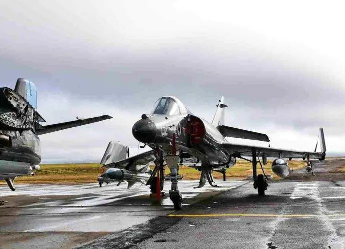 ����ս����������������ƵƵʵ�ֳ��ڣ������Ĵ�ͻ����ǰ���͢