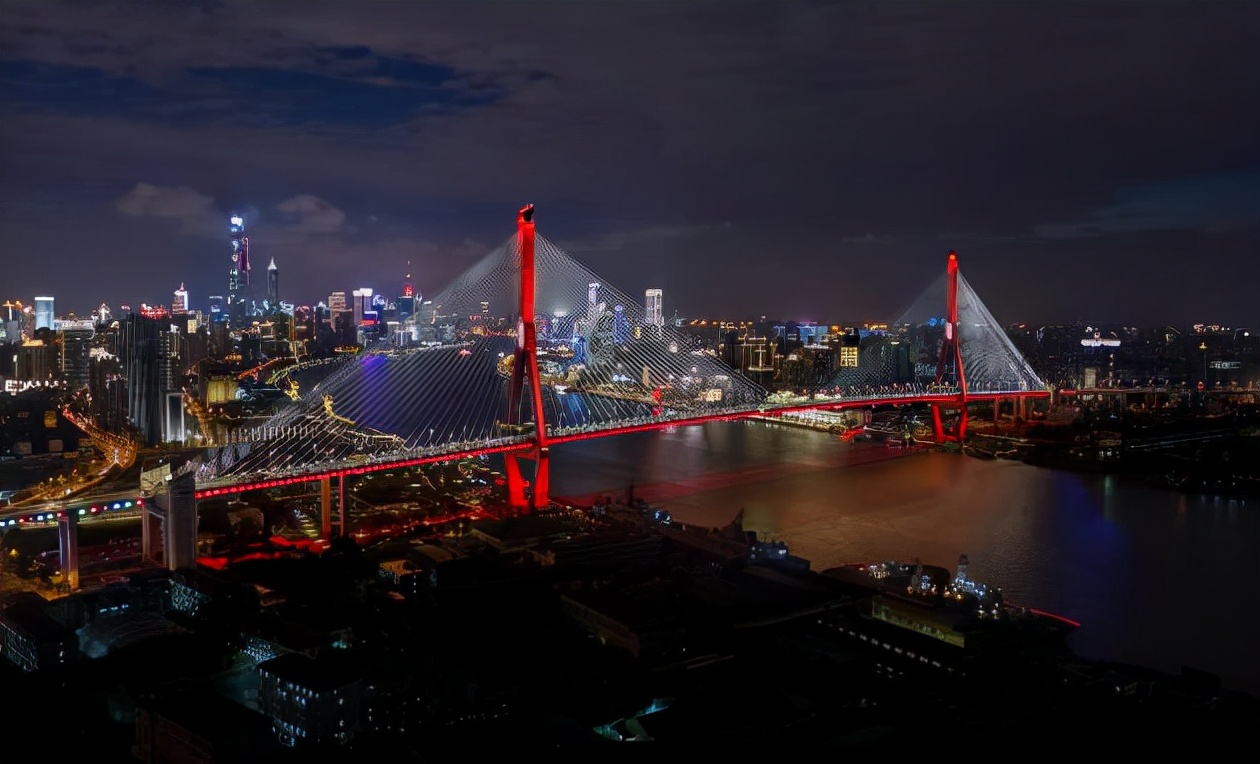 这些美轮美奂的全球城市夜景，可持续很久很久……