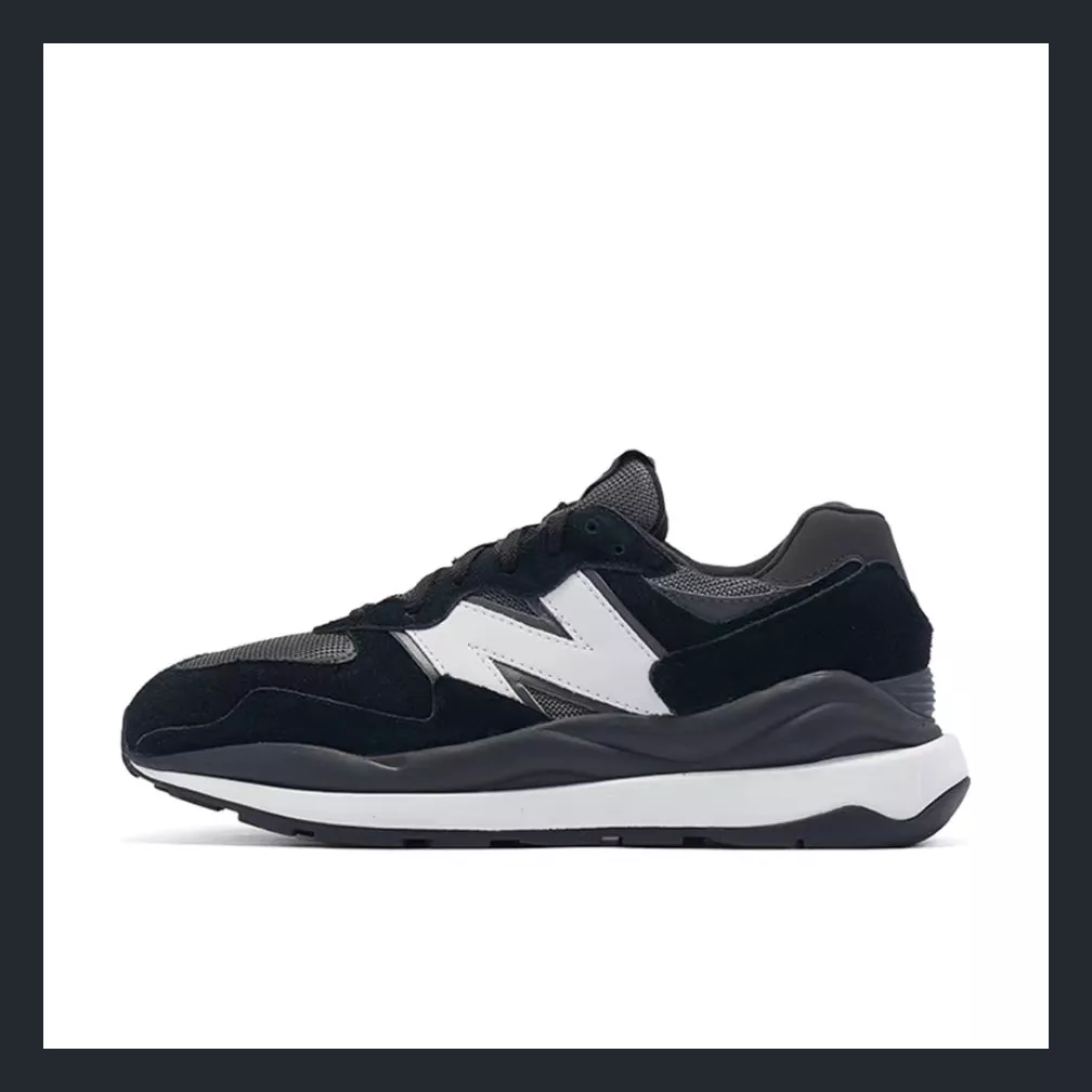 百搭鞋子推荐（冬天女士什么鞋百搭）