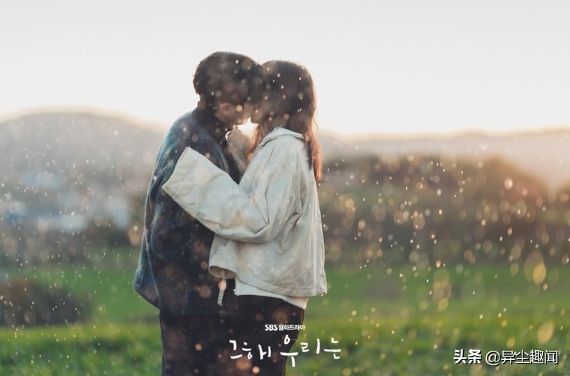 韩剧高甜吻戏幕后！《僵尸校园》班长秀赫吻17次