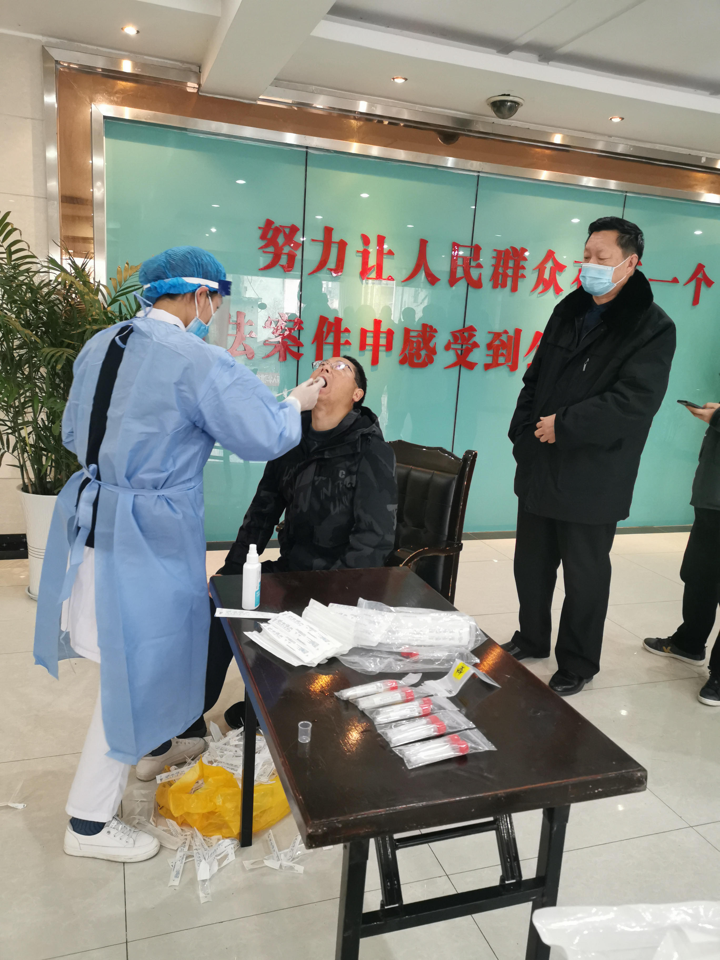 城固法院：防疫办案两不误 同心协力战疫情