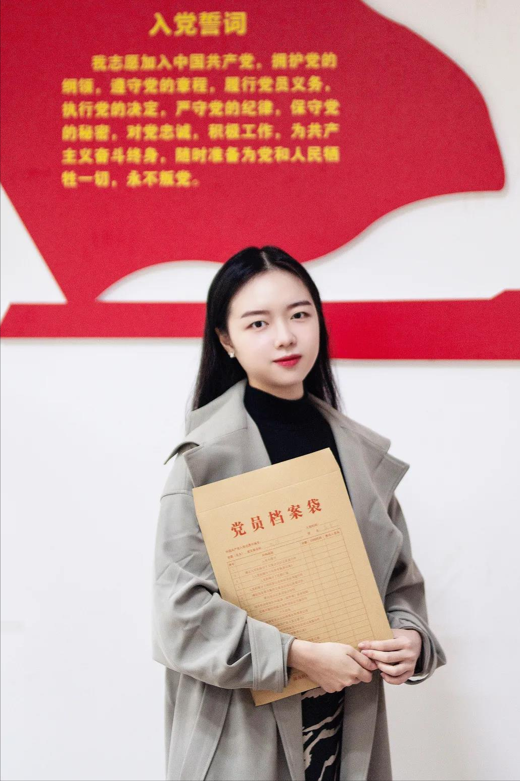 湖南科大再现“女神级”学霸，低调保研清华，在学校一鸣惊人