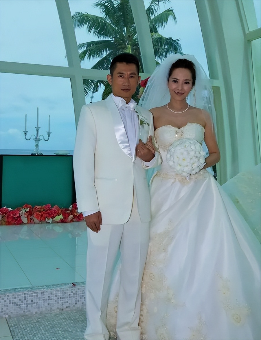 7位嫁给普通人的女星，比起嫁入豪门，她们的爱情更让人安心