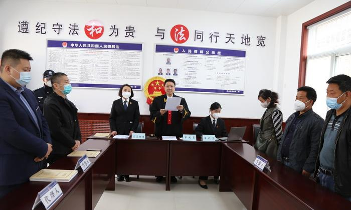 宝鸡陈仓法院：巡回审判进乡村 司法为民暖人心