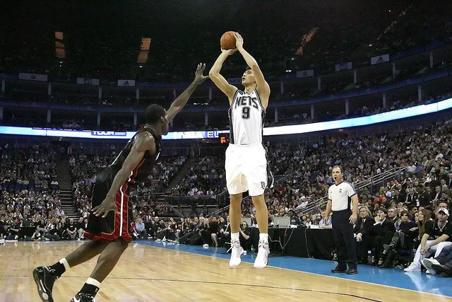 nba为什么那么注重空间(生不逢时！那些年的空间型大前锋，放在现在的联盟里会怎样？)