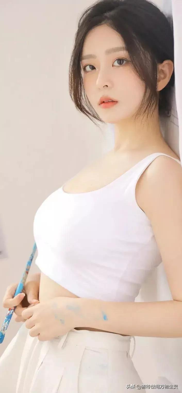 如花似玉的王嘉丽