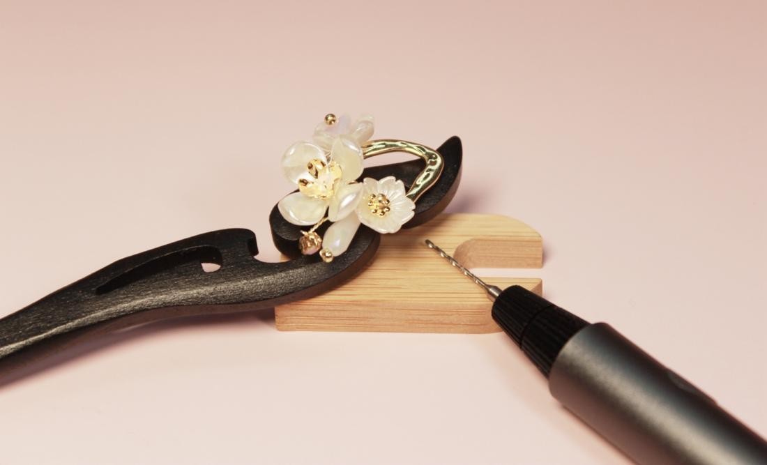 居家神器又添新丁，WOWSTICK PLAY锂电迷你电钻笔体验