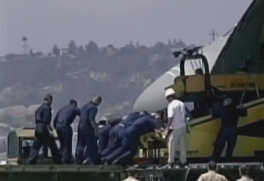 历史上最惨烈的潜艇事故，总统普京亲自坐镇指挥救援，真实纪录片