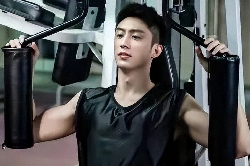 明星的无效健身：脱发、脖子粗、油腻、干巴，快停下来吧