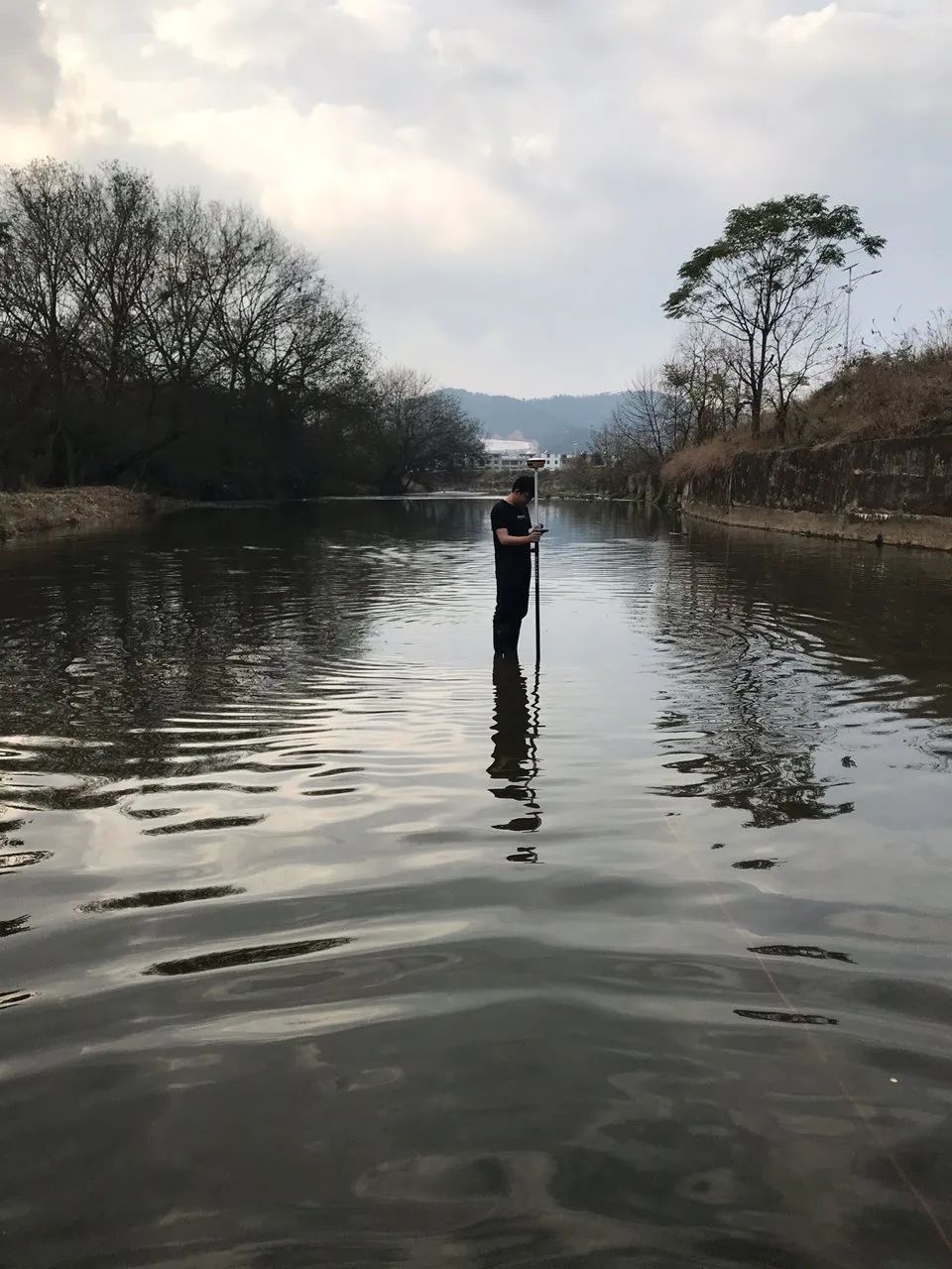 某河道水下地形及淤泥勘查