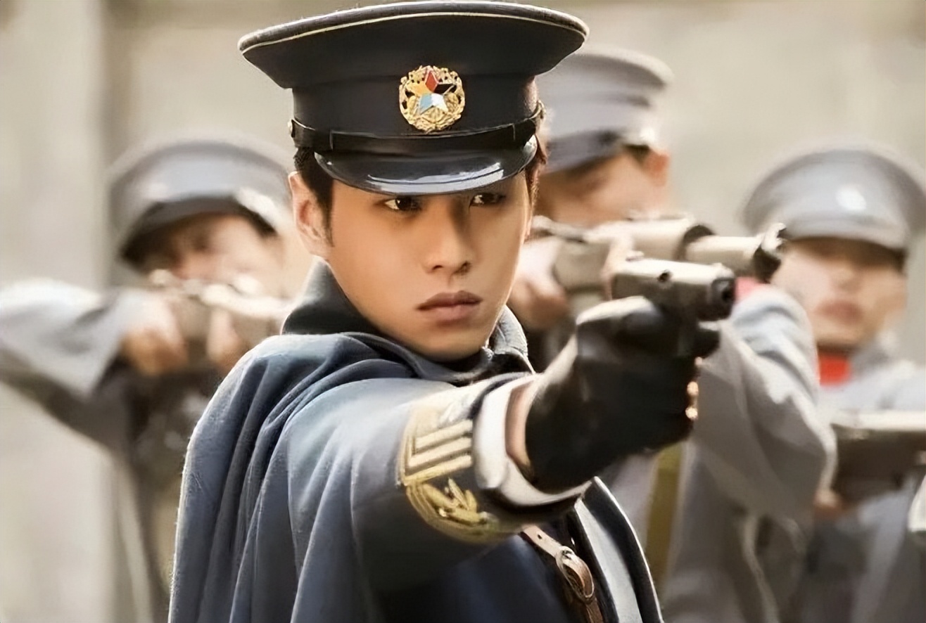 演“军阀大少”我只服这8位男星，个个剑眉星目，杀伐果断