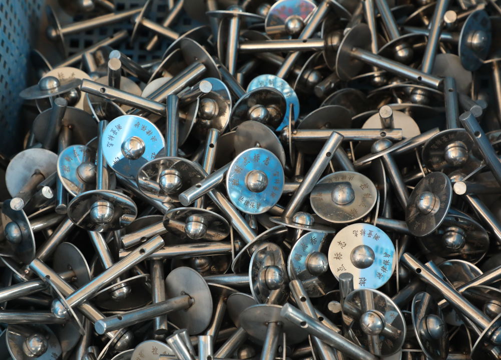 大水牛測繪丨嚴(yán)把質(zhì)量關(guān)！堅決不讓不合格產(chǎn)品走出倉庫大門