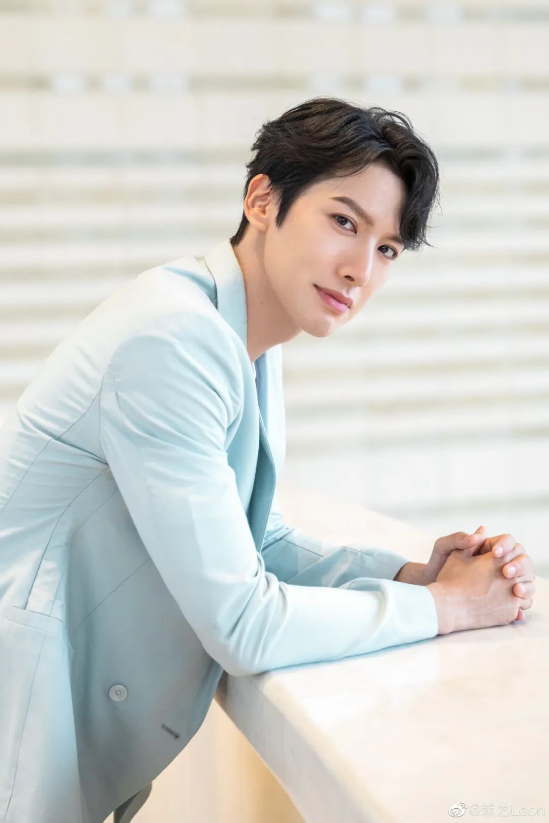 还记得《三生三世十里桃花》里的叠风吗？热巴都在嗑他的cp？