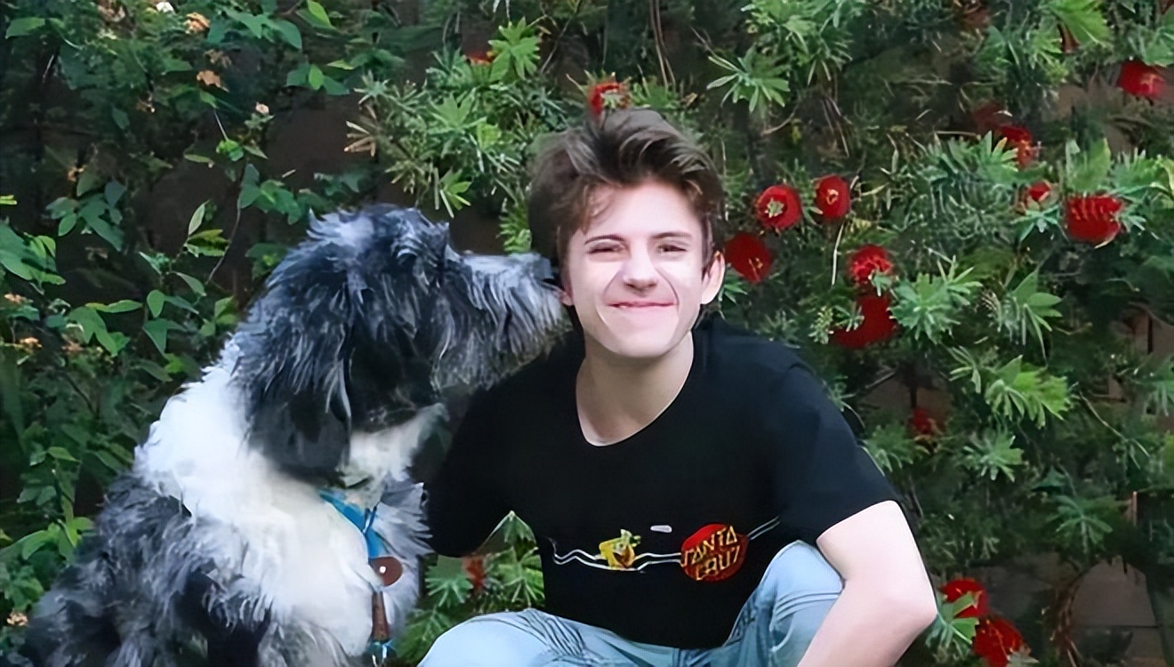 27天之内16位名人相继去世，最小者仅18岁，有2人同一天离世